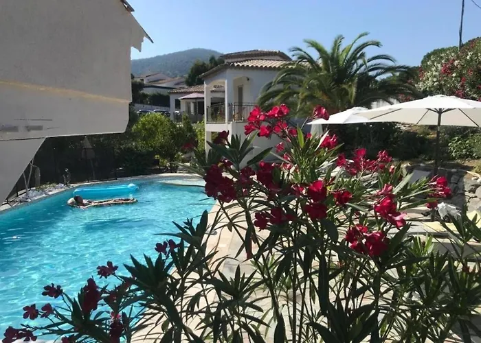 Maxima Sunset Sainte-Maxime