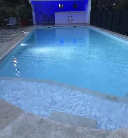 アパート Maxima Sunset サント・マキシム