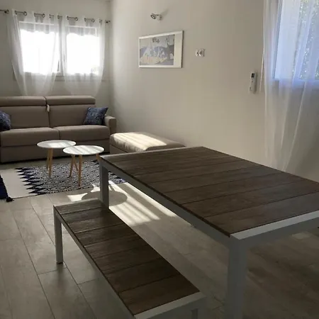 Maxima Sunset アパート サント・マキシム